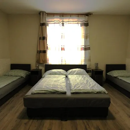 Pipacs Апартаменты Ньиредьхаза